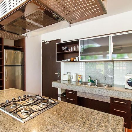 Kamala Hills Serviced Apartments Szoba fotó
